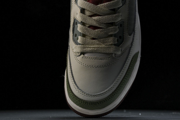 Jordan Spizike Low