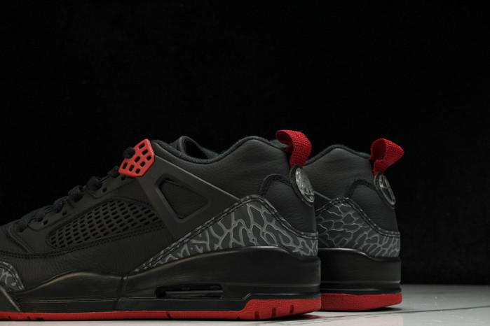 Jordan Spizike Low
