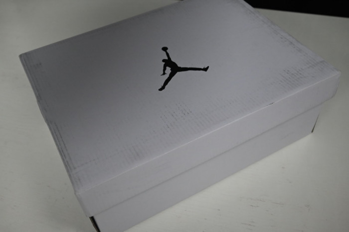 Jordan 3 Retro Neapolitan Dark Mocha - CK9246-102
