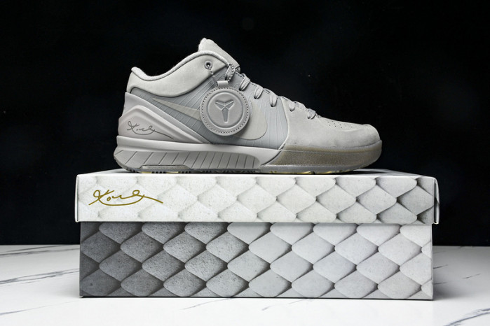 Zoom Kobe 4