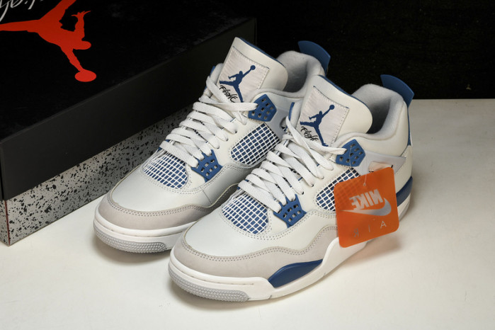 Air Jordan 4 Retro