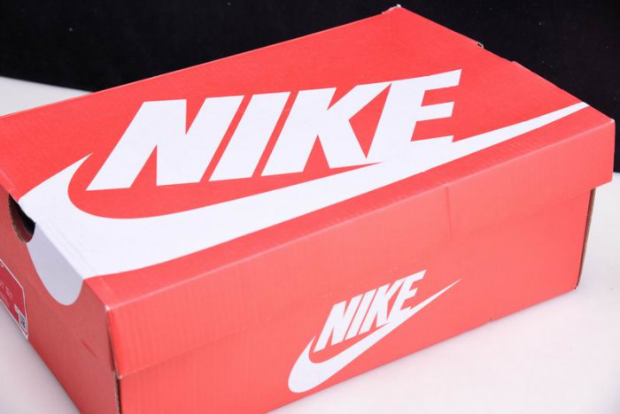 TRAVIS SCOTT X PLAYSTATION X NK SB DUNK LOF CU1726-800