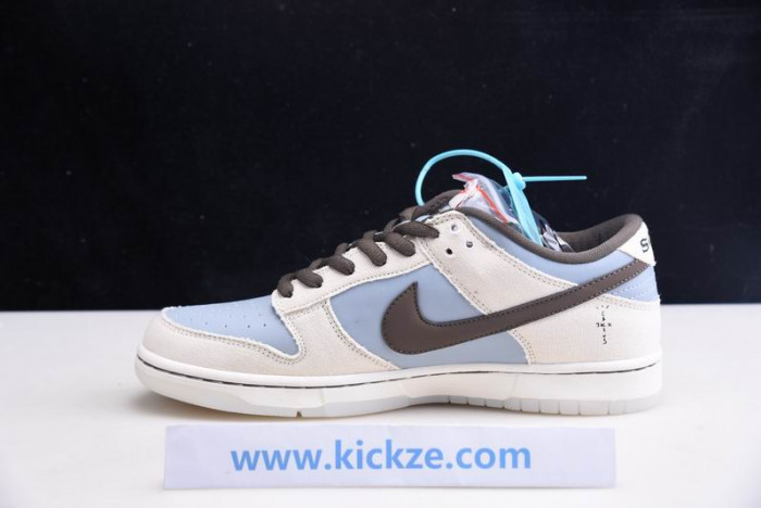 TRAVIS SCOTT X PLAYSTATION X NK SB DUNK LOF CU1726-800