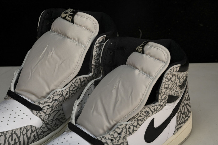 AIR JORDAN 1 HIGH OG “Elephant” DZ5485-052