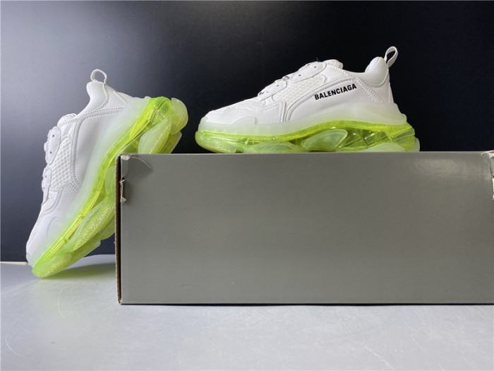 BL TRIPLE S TRAINERS CLEAR SOLE LIGHT GREEN 545325 W09O1 9844