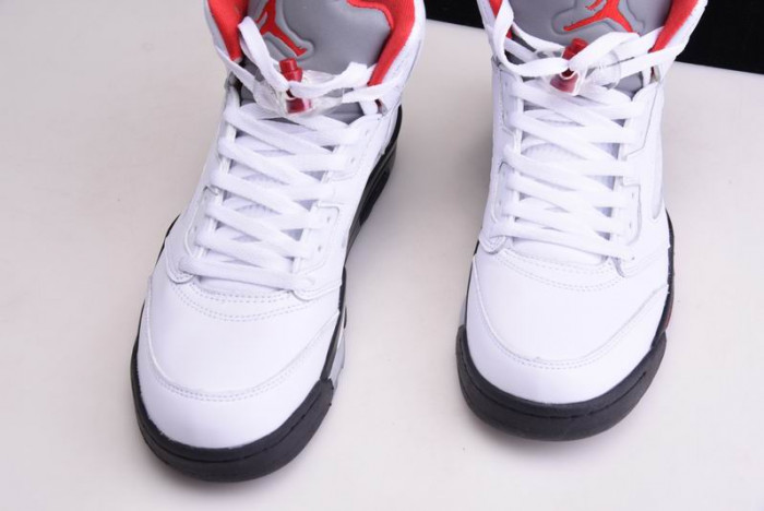 Air Jordan 5 Fire Red DA1911-102