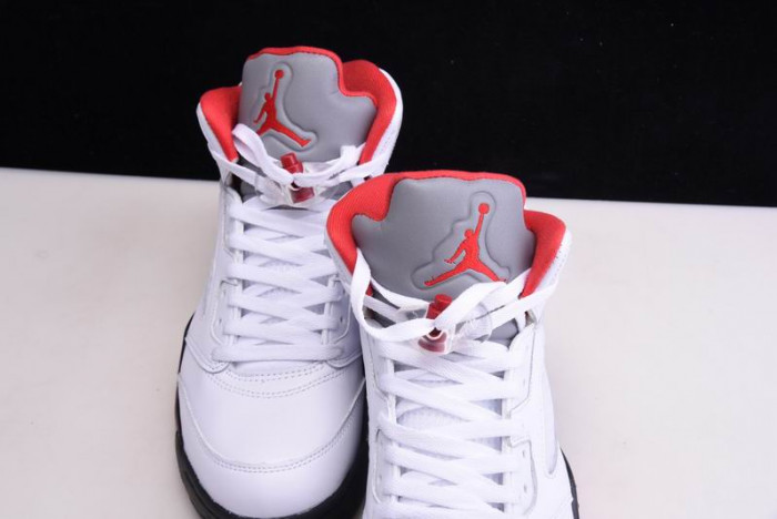 Air Jordan 5 Fire Red DA1911-102